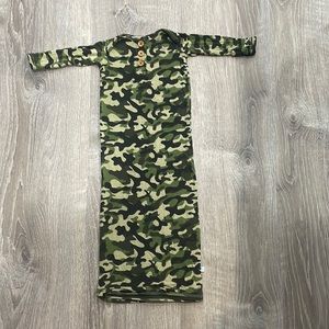 Posh peanut “cadet” camo zipper sleep gown
